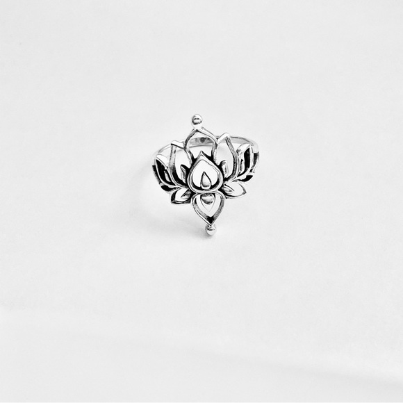Sterling Silver Thin Vintage Style Lotus Flower Ring, Silver Rings, Yoga Jewelry - Picture 8 of 12